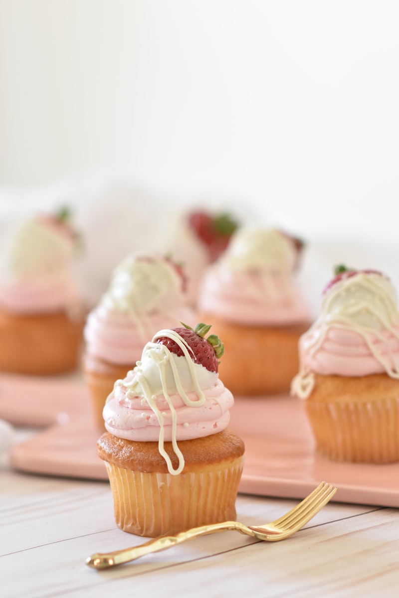 Assorted Cupcakes (Box of 6)